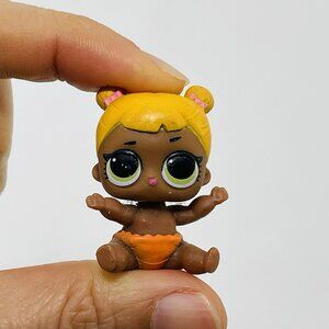 Lol Surprise Lil Sister Figure Toy Mini Baby Doll Girl Dark Brown Little Small